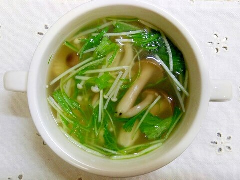 しめじとえのきと水菜の中華スープ